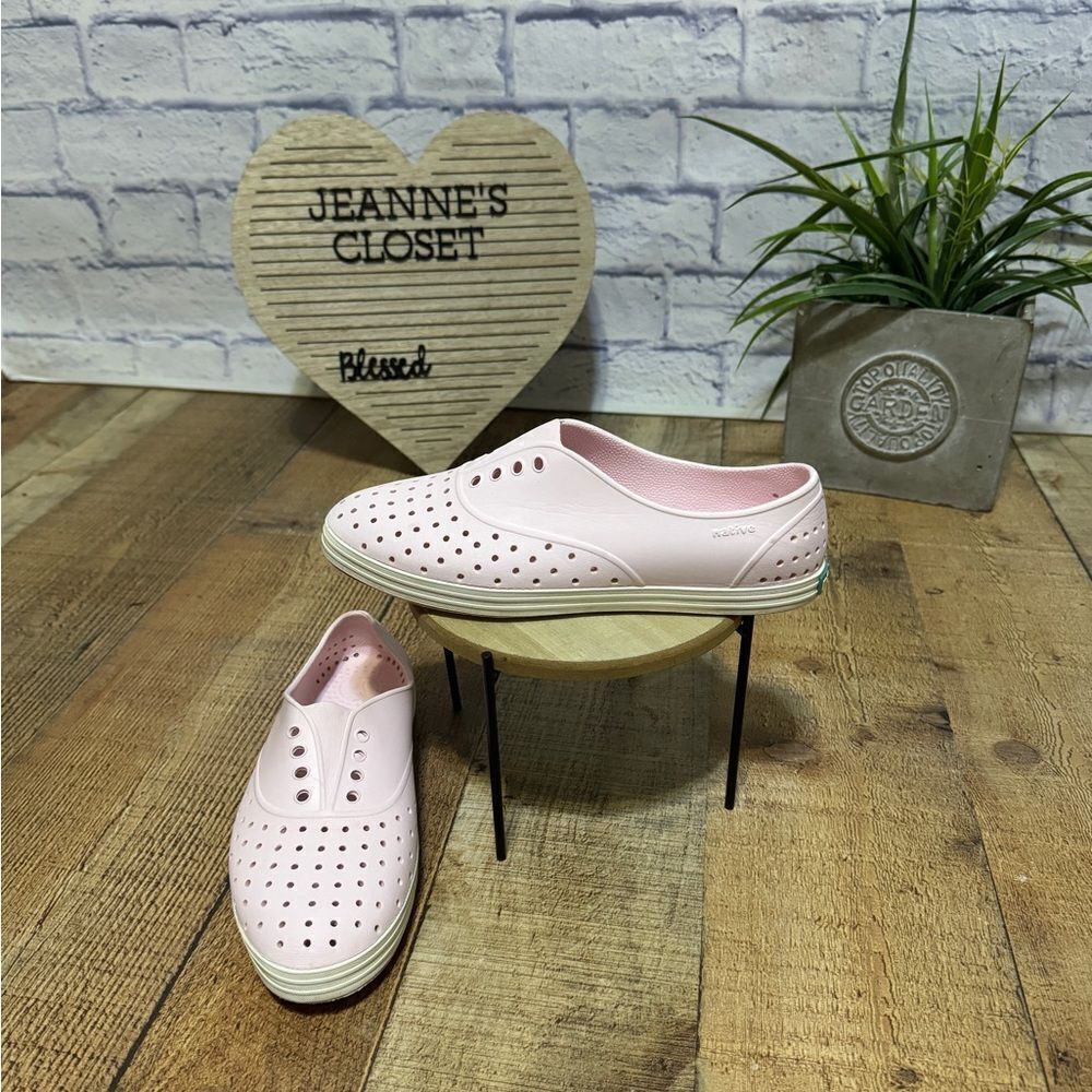 Native Shoes, Jericho, Adult Shoe milkshake pink size 7